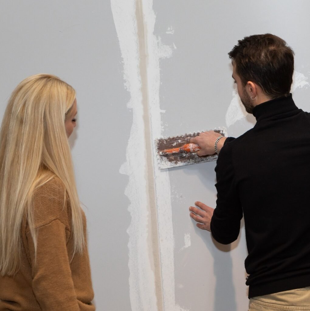 Mountain View homeowners get drywall repairs done